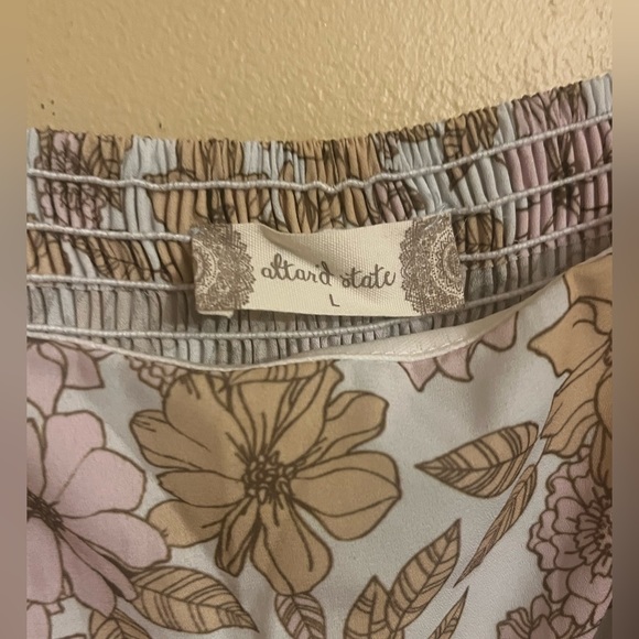 worn once soft and flowy - Picture 3 of 3